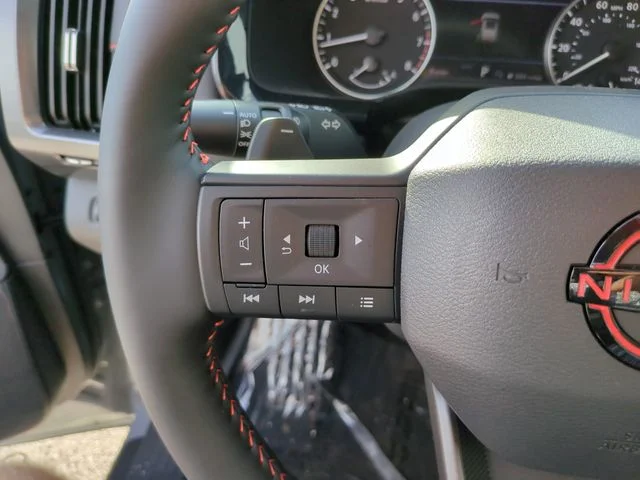 New 2026 Boulder Gray Pearl / Super Black Two-tone Nissan Rock Creek® image 27
