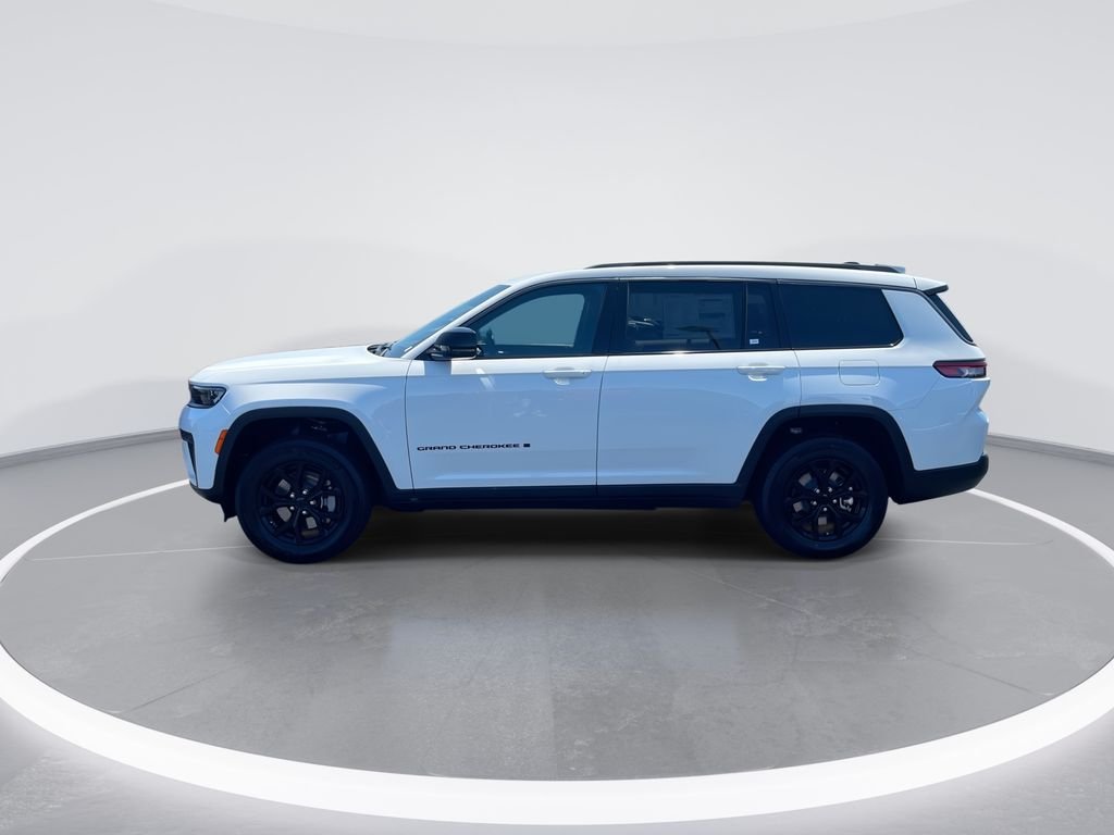 New 2026 Bright White Clear-Coat Exterior Paint Jeep Laredo image 5