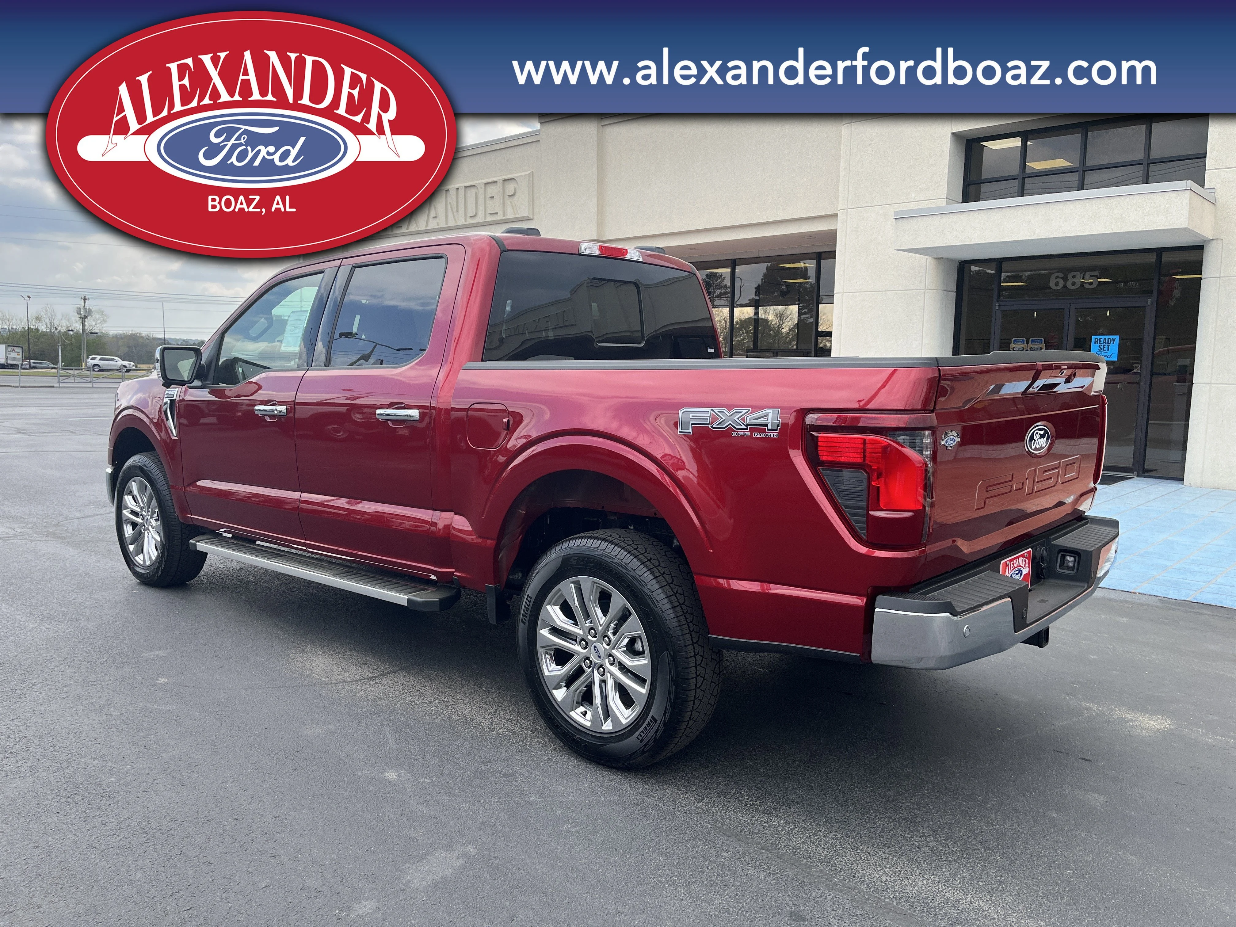 New 2026 Ruby Red Metallic Tinted Clearcoat Ford XLT image 2