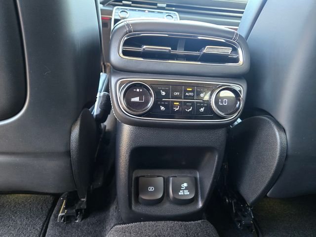 Used 2021 Silver Genesis 3.5T image 13