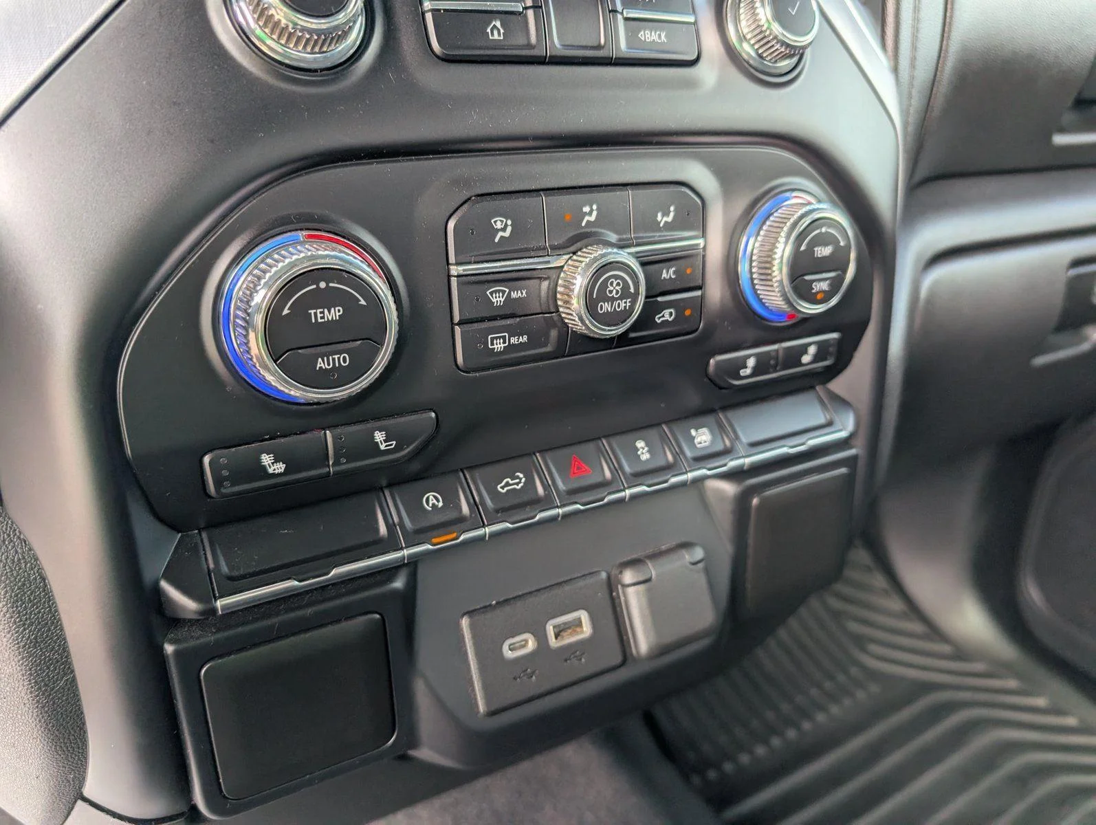 Used 2022 Satin Steel Metallic GMC Elevation image 18