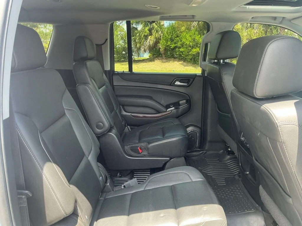 Used 2020 White GMC SLT image 22