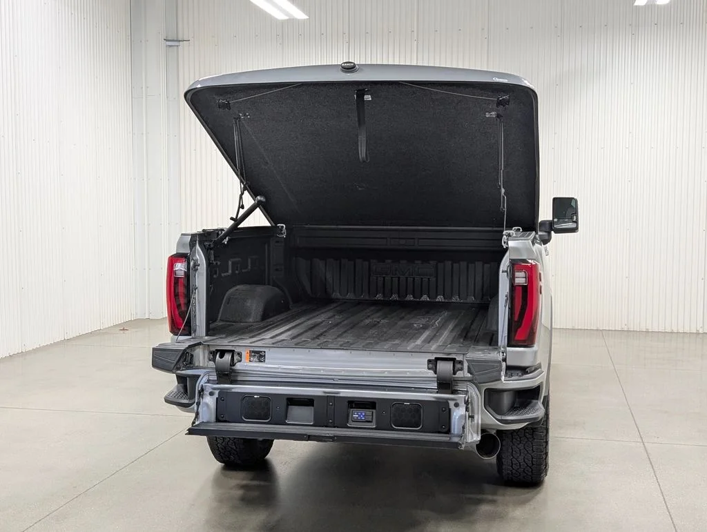 Used 2025 Sterling GMC Denali Ultimate image 25