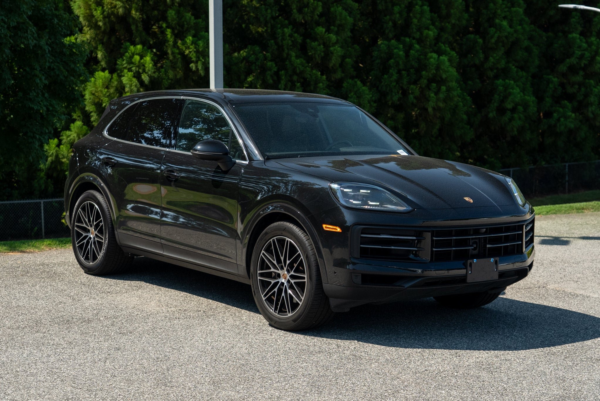 Used 2025 Chromite Black Metallic Porsche Base image 5