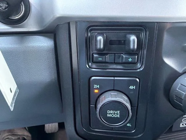 New 2026 Avalanche Ford F-350® XL image 43