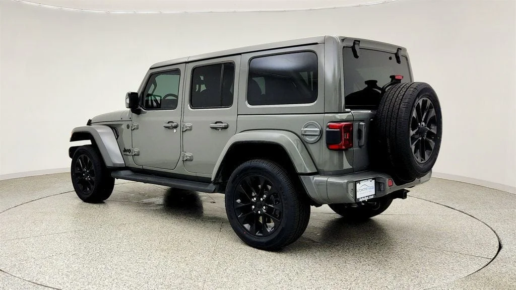 Used 2022 Sting-Gray Clearcoat Jeep Unlimited High Altitude 4x4 w/ Cold Weather Package image 7