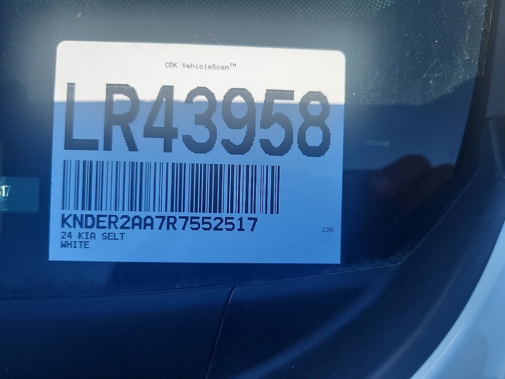 Used 2024 White Kia EX image 4