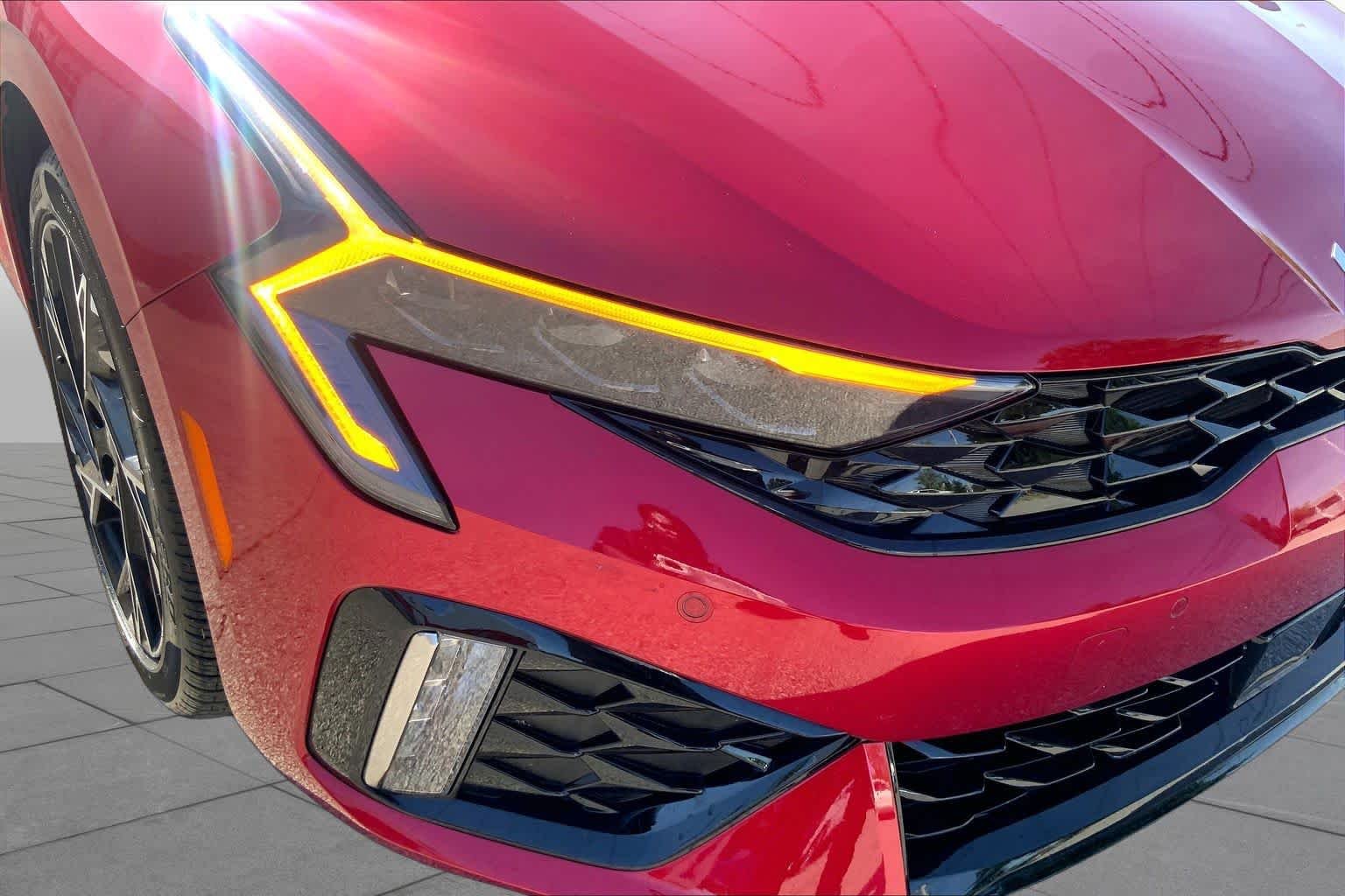 Certified Used 2025 Runway Red Kia GT-Line image 27