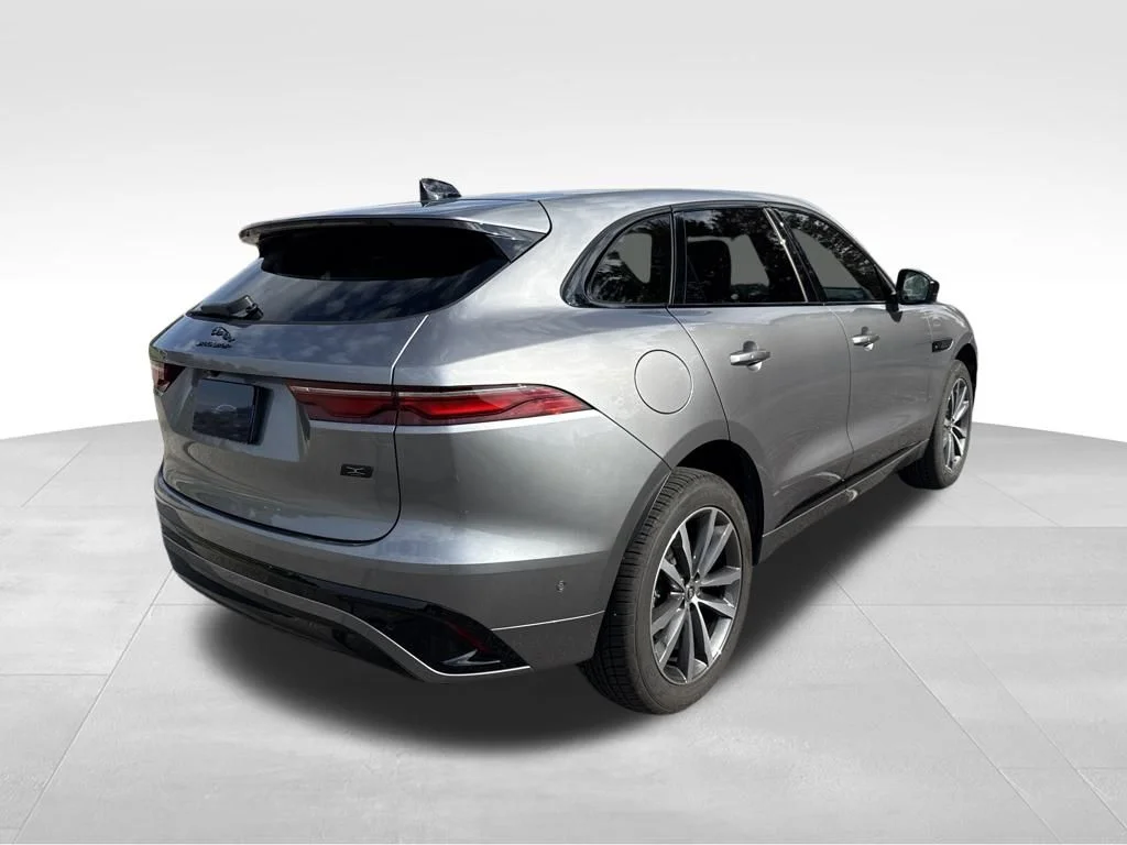 2026 Jaguar F-Pace R-Dynamic S - Photo 7