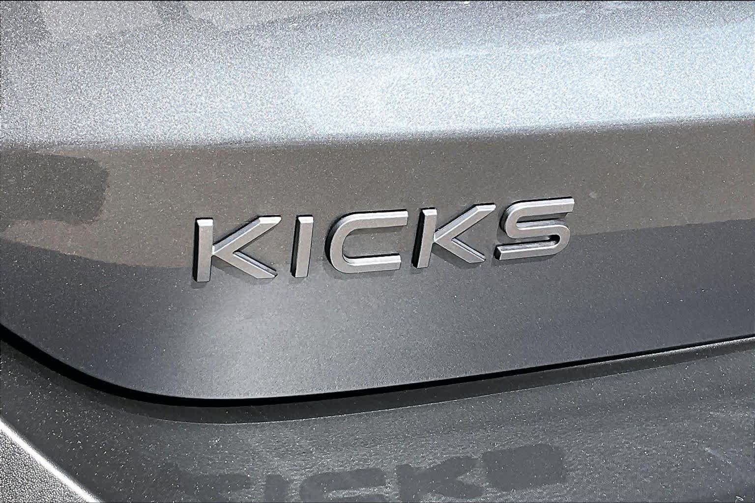 Used 2025 Gun Metallic Nissan SV image 29