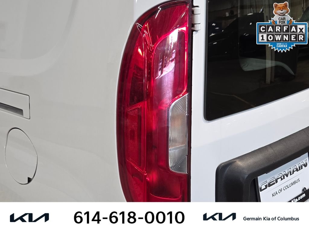 Used 2019 White Ram Base image 16