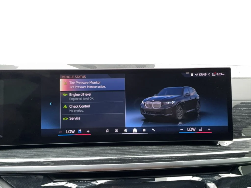 Used 2025 Black BMW sDrive40i image 50