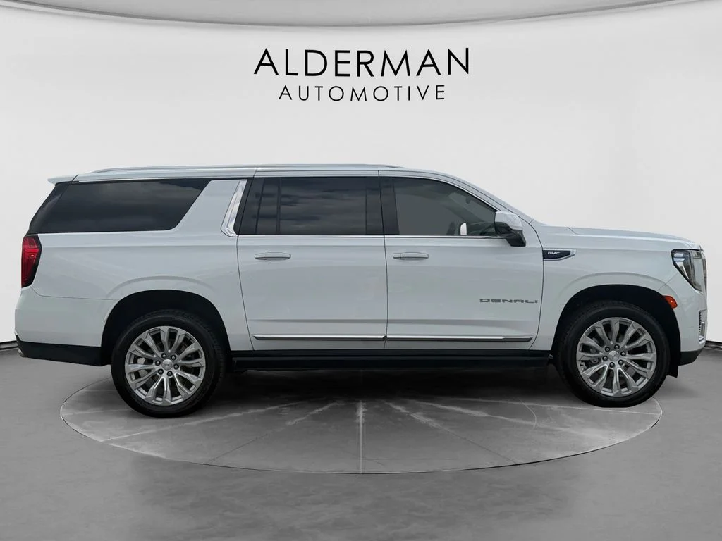 2022 GMC Yukon XL Denali - Photo 6