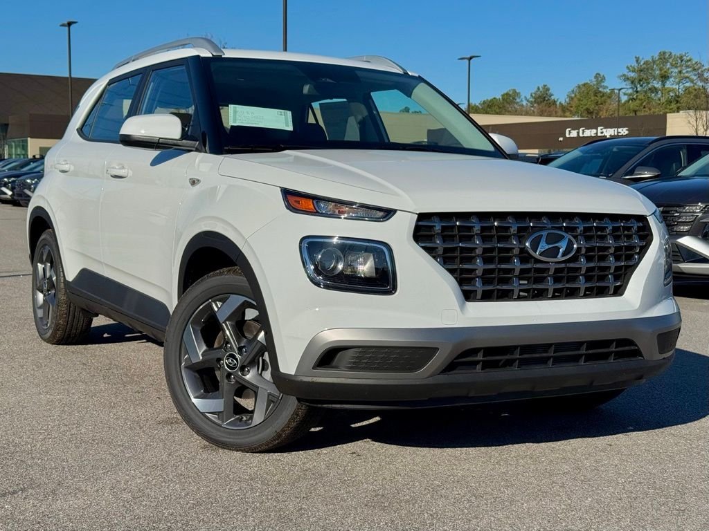 Used 2026 White Hyundai SEL image 1