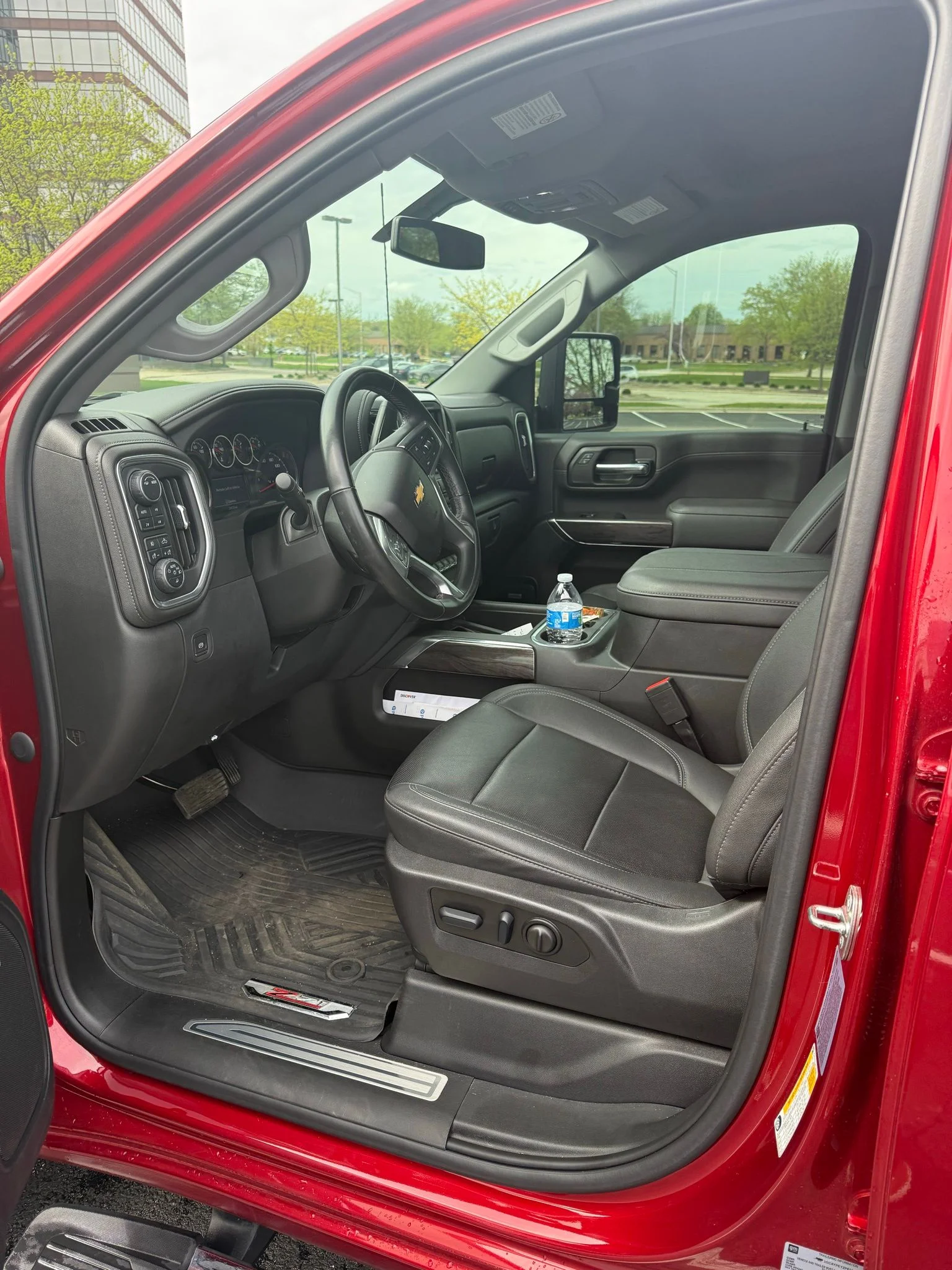 Used 2023 Red Chevrolet LTZ image 4