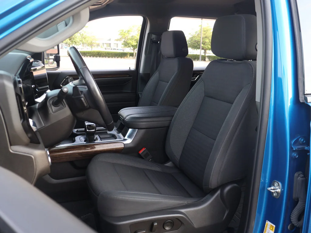 Used 2023 Dynamic Blue Metallic GMC Elevation image 26