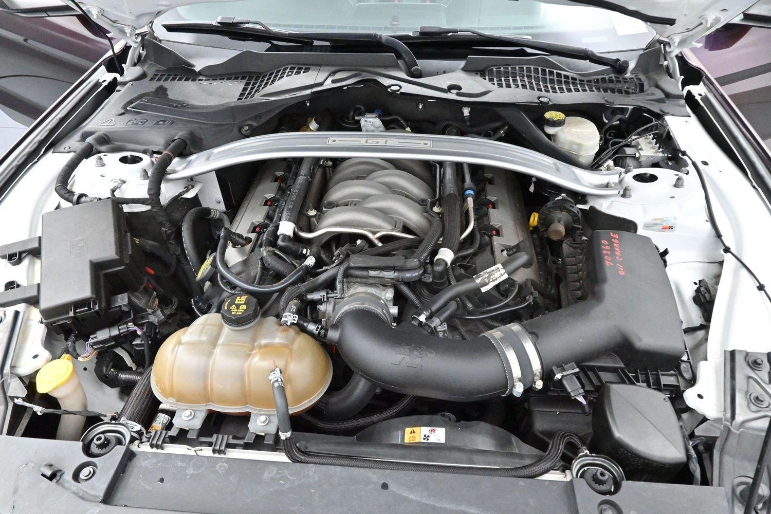 Used 2015 Oxford White Ford GT Premium image 34