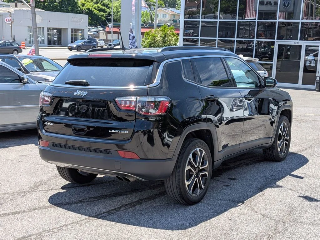 Used 2022 Black Jeep Limited image 6