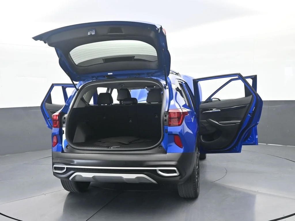 Used 2023 Neptune Blue Kia Nightfall image 72