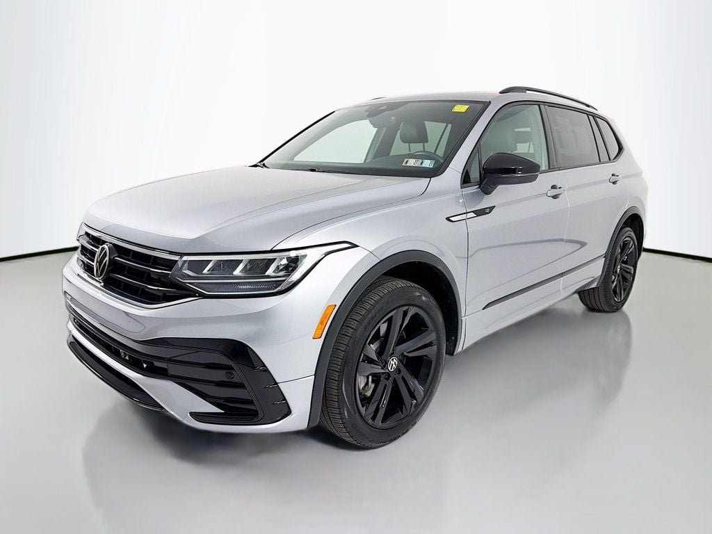 Used 2024 Pyrite Silver Metallic Volkswagen 2.0T SE R-Line Black 4MOTION image 3