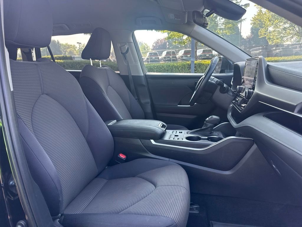 Used 2024 Midnight Black Metallic Toyota LE image 23