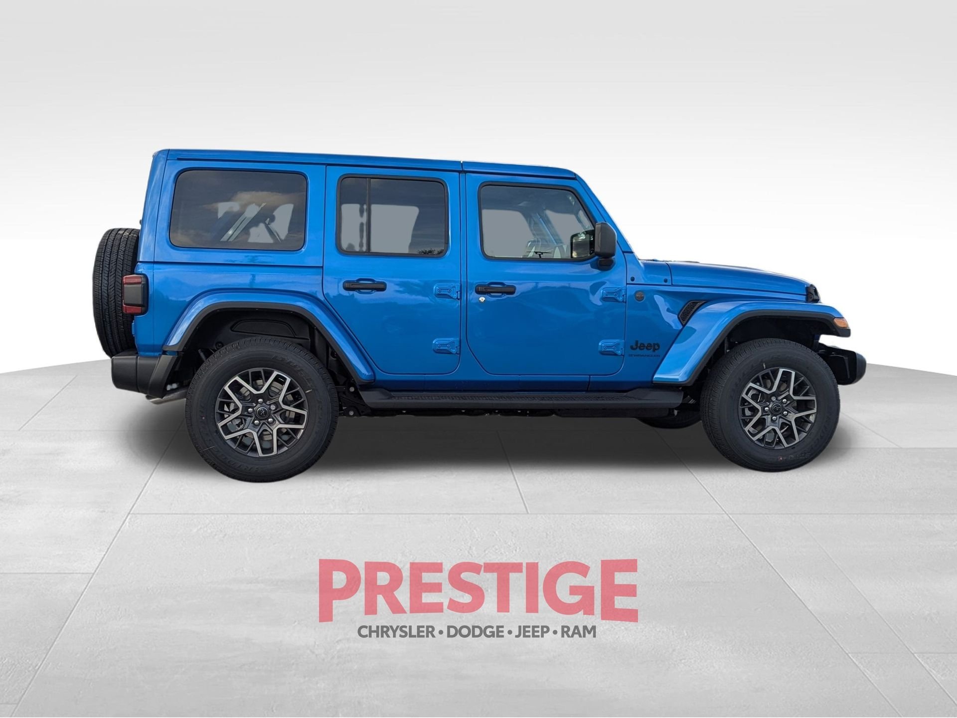 New 2026 Hydro Blue Pearl-Coat Exterior Paint Jeep Sahara image 4