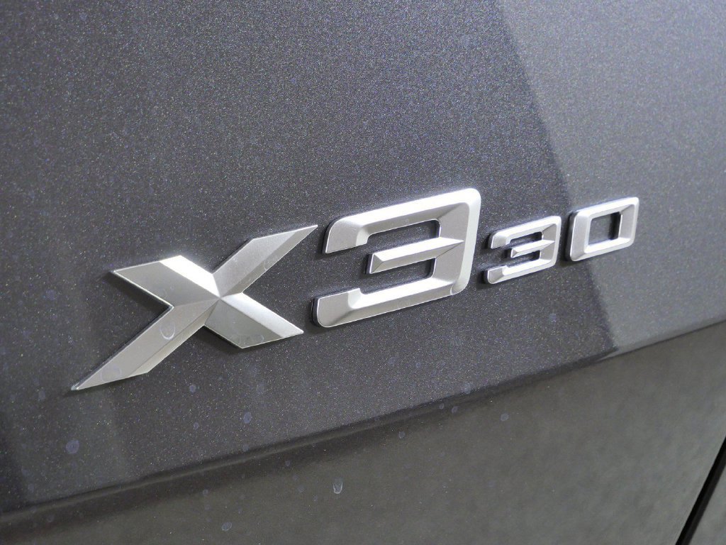 Used 2026 Dark Graphite Metallic BMW 30 xDrive image 13