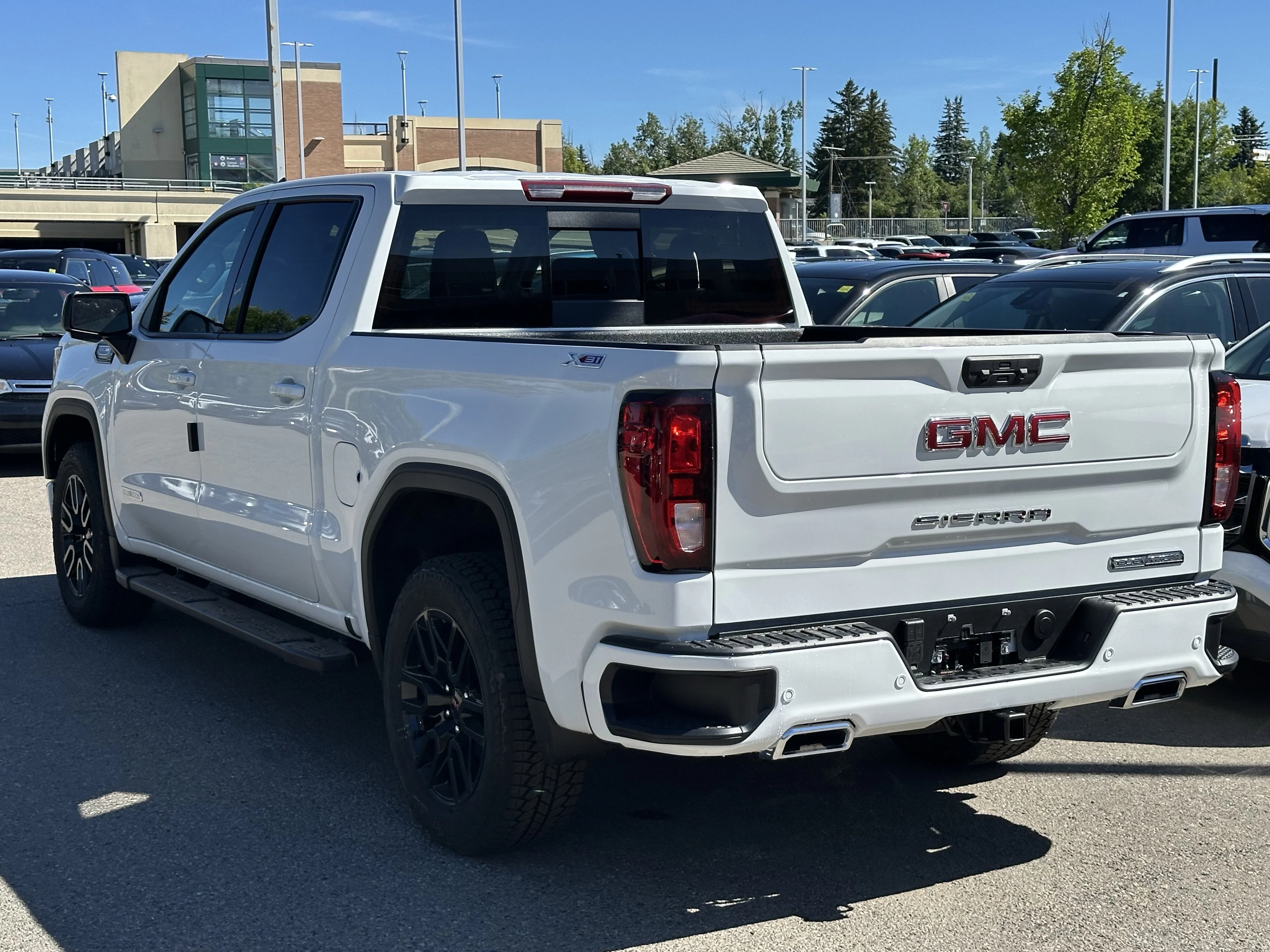 New 2026 Summit White GMC Elevation image 4