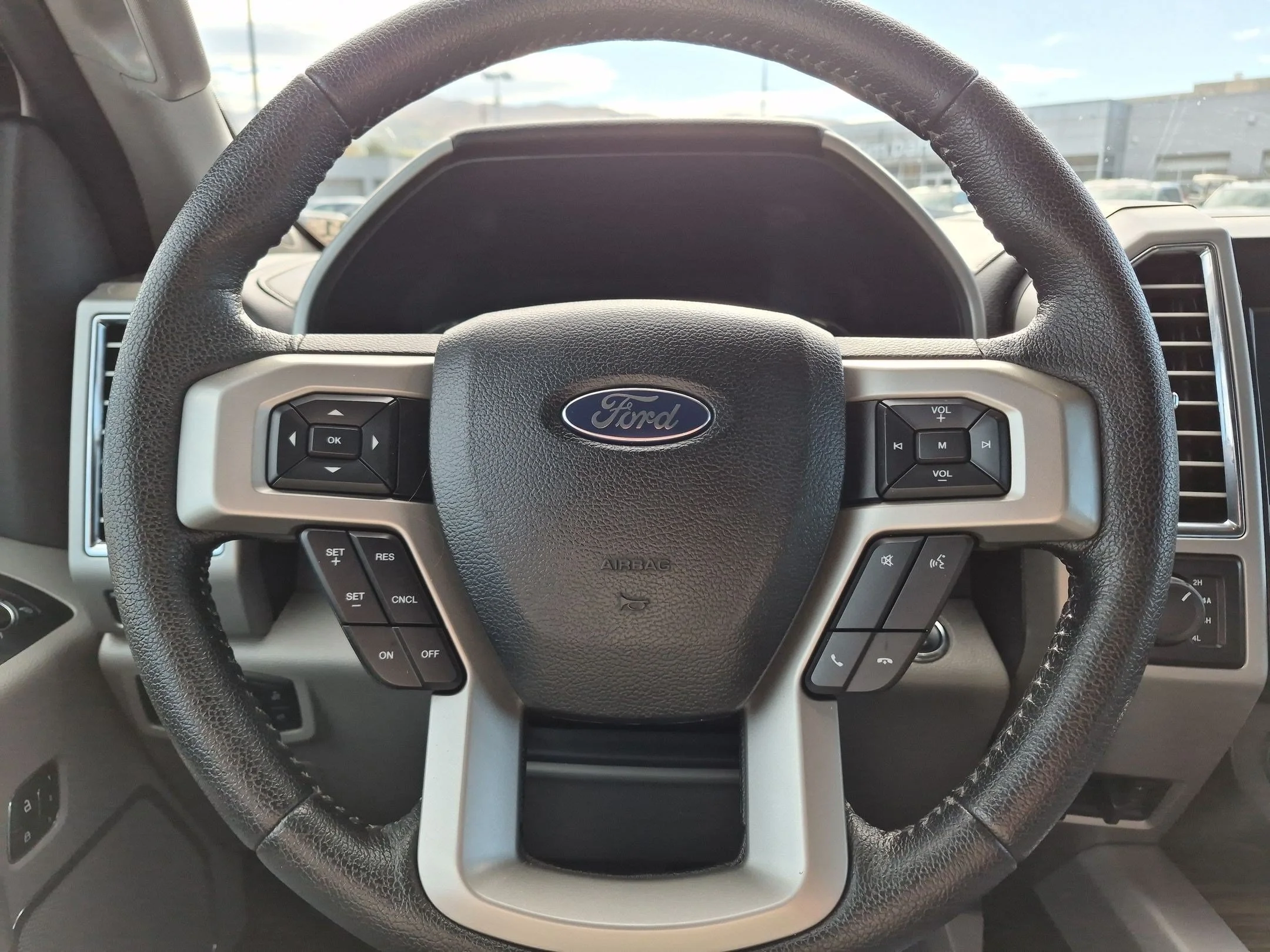 Used 2015 Ingot Silver Ford Lariat image 15