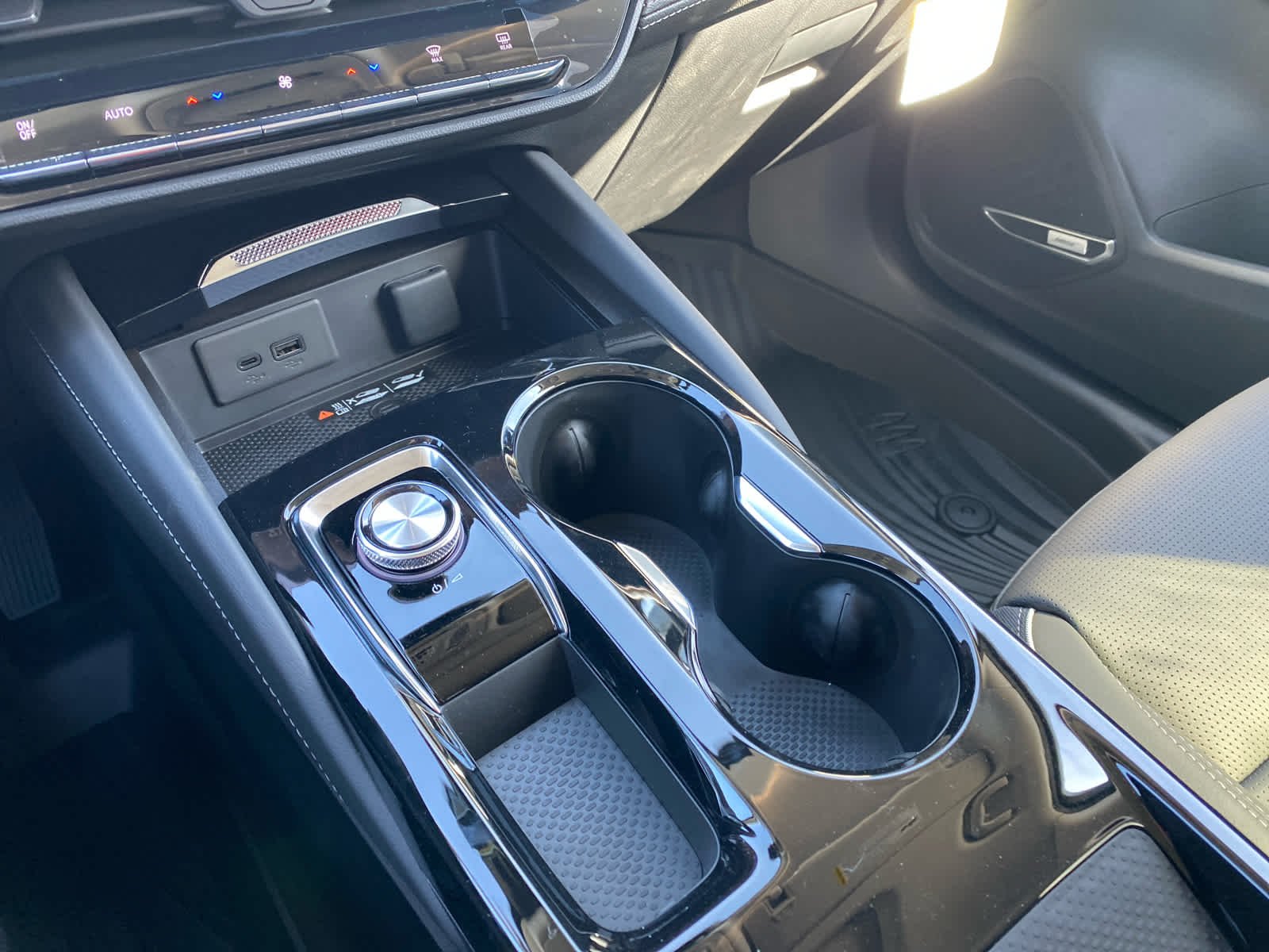 2026 Buick Envision Avenir - Photo 16