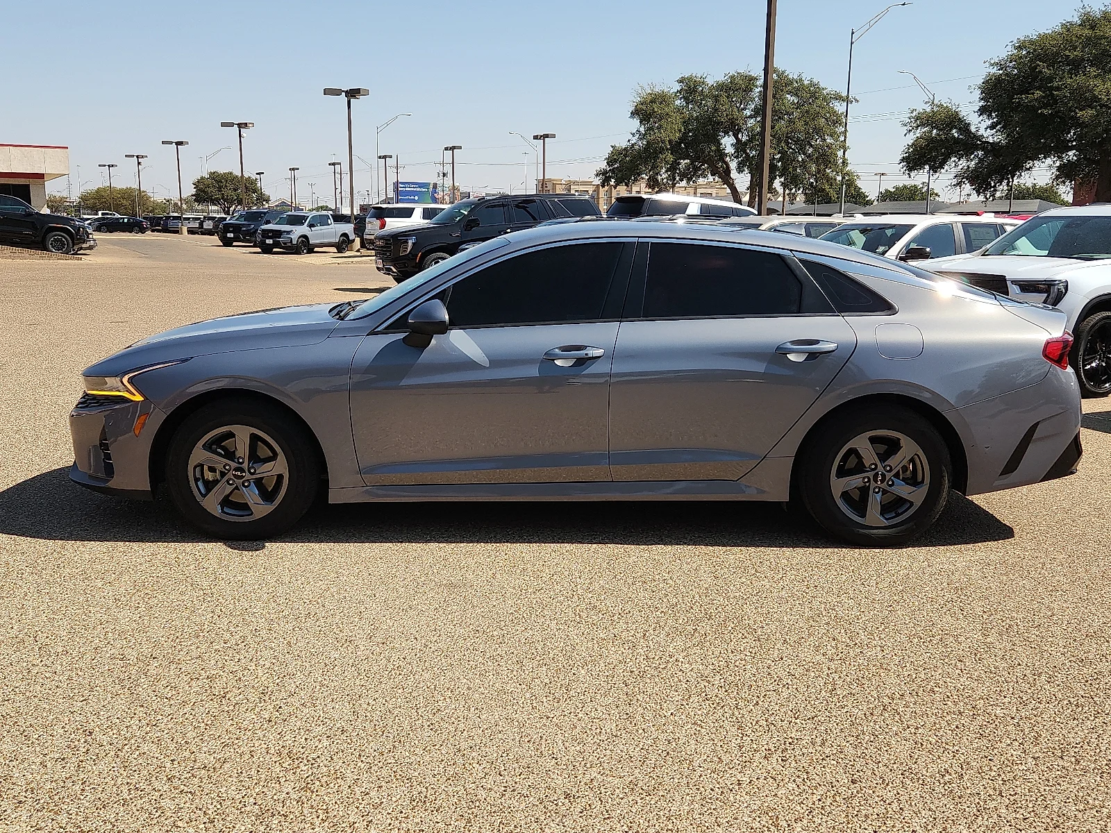 Used 2023 Silver Kia LXS image 2