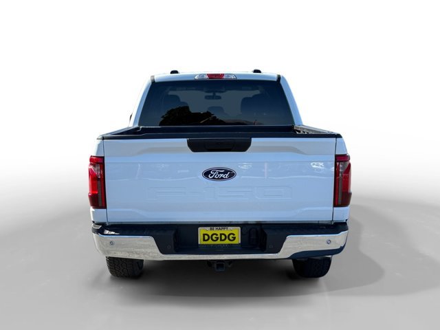 Used 2025 Oxford White Ford XLT image 4