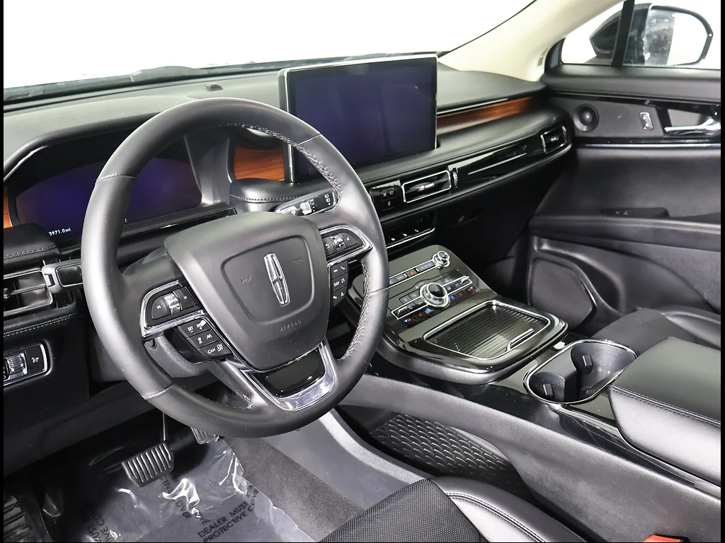 Used 2022 Infinite Black Lincoln Reserve image 6