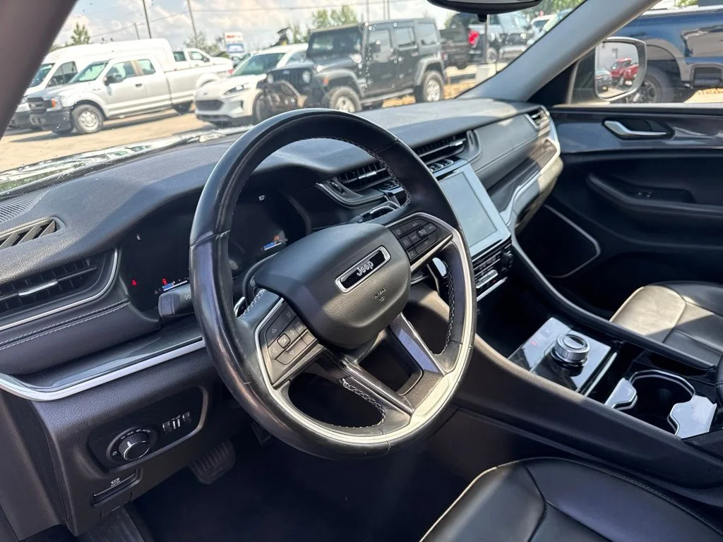 Certified Used 2021 Black Jeep Laredo image 5