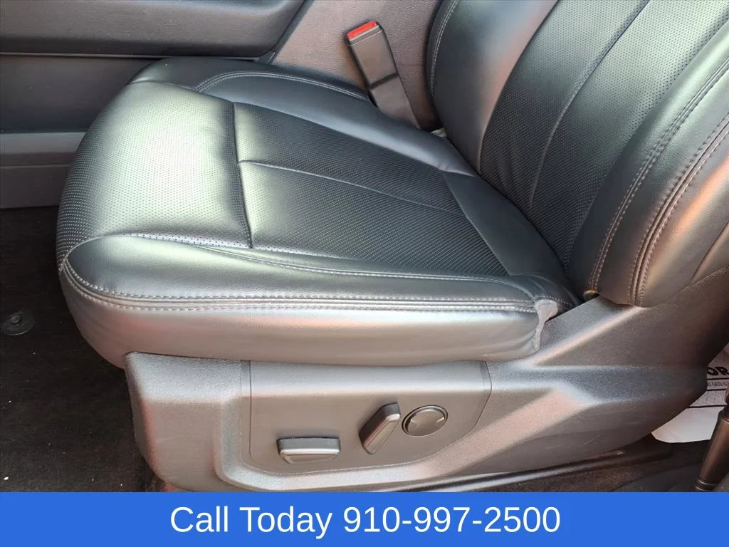 Used 2022 Red Ford XLT image 10