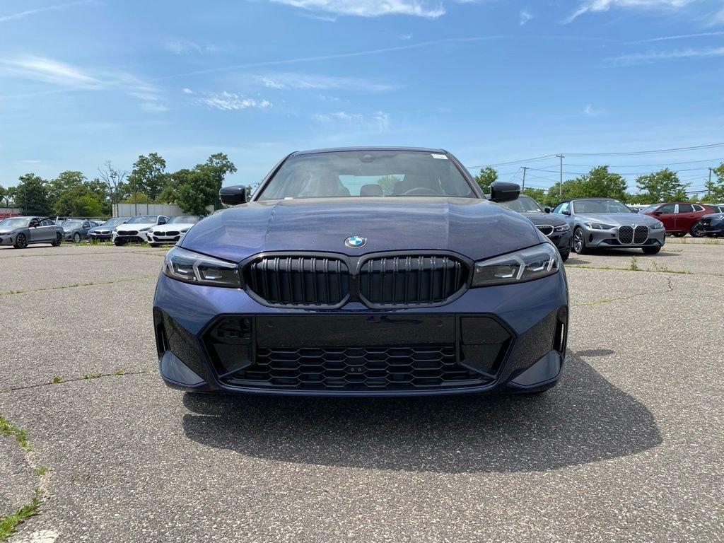 New 2026 Tanzanite Blue II Metallic BMW 330i xDrive image 2