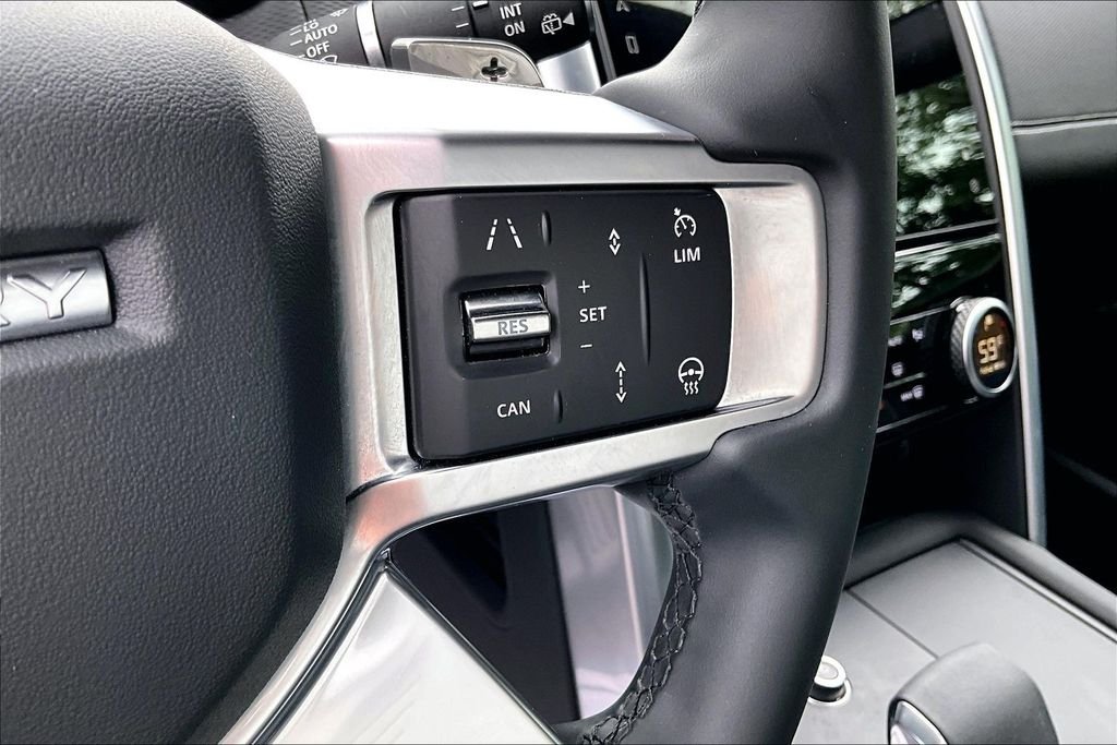 Used 2025 Blue Land Rover Dynamic SE image 21