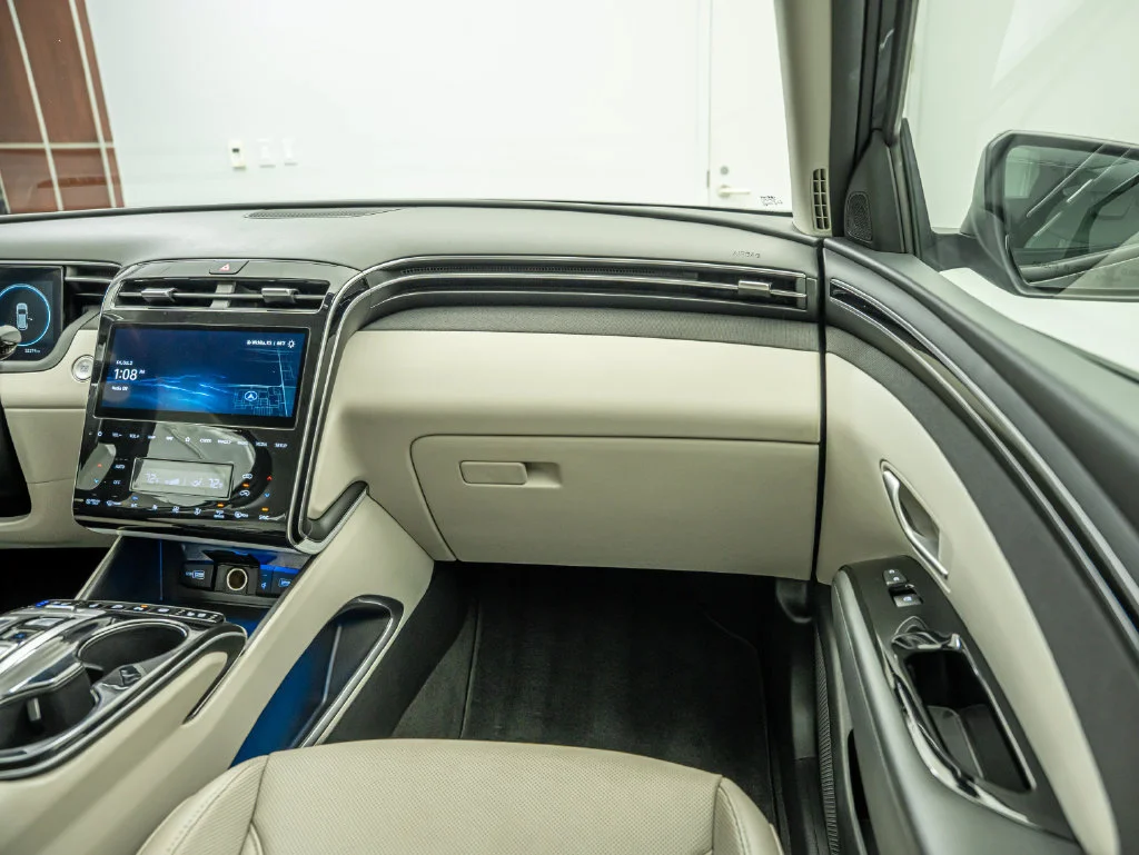 Used 2024 Amazon Gray Hyundai Limited image 47