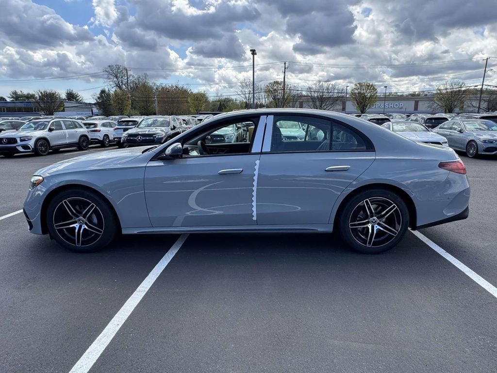 New 2026 MANUFAKTUR Alpine Grey Mercedes-Benz E 350 image 11