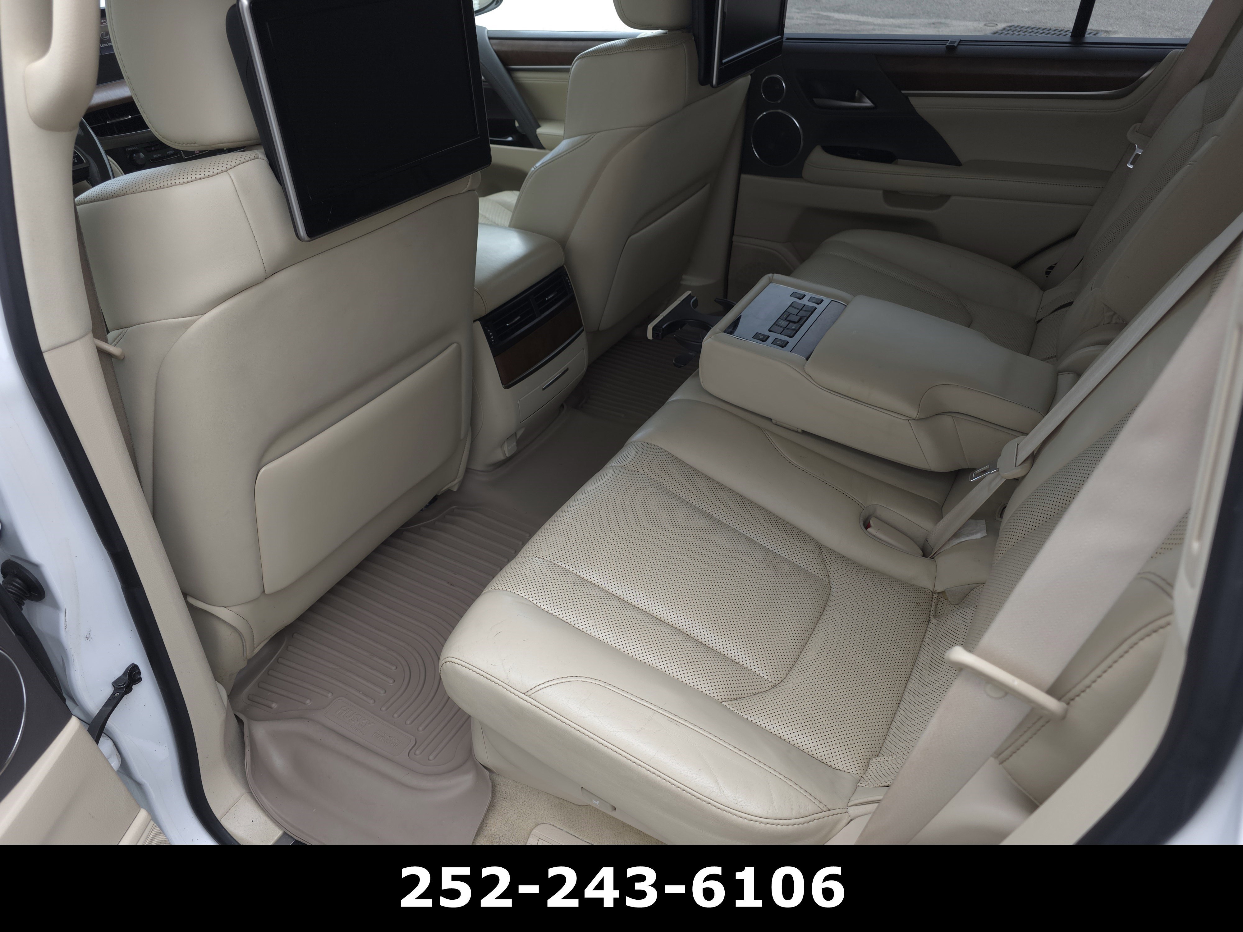 Used 2016 Starfire Pearl Lexus 570 image 32