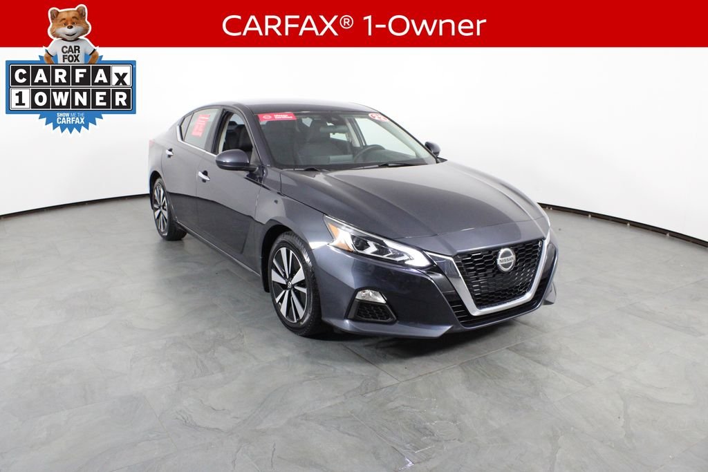 Used 2022 Blue Nissan 2.5 SV image 4