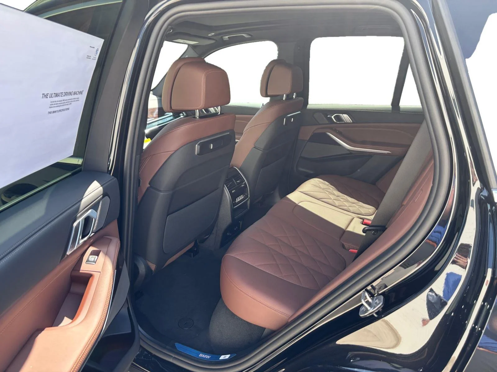 New 2026 Black Sapphire Metallic BMW xDrive50e image 23