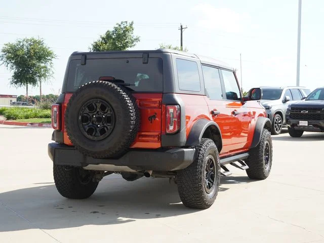 Used 2023 Red Ford Wildtrak image 9