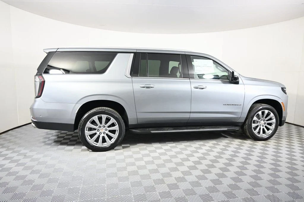 2026 Chevrolet Suburban Premier - Photo 7