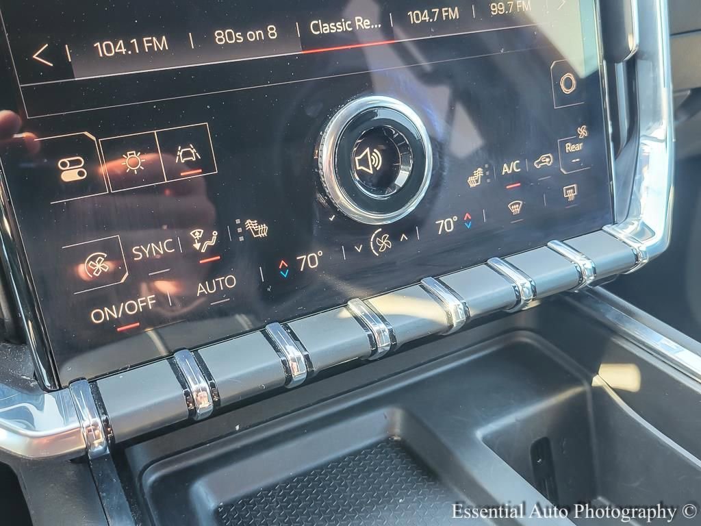 2025 GMC ACADIA - Image 15