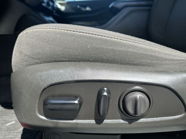 Used 2021 Gray GMC SLE image 17