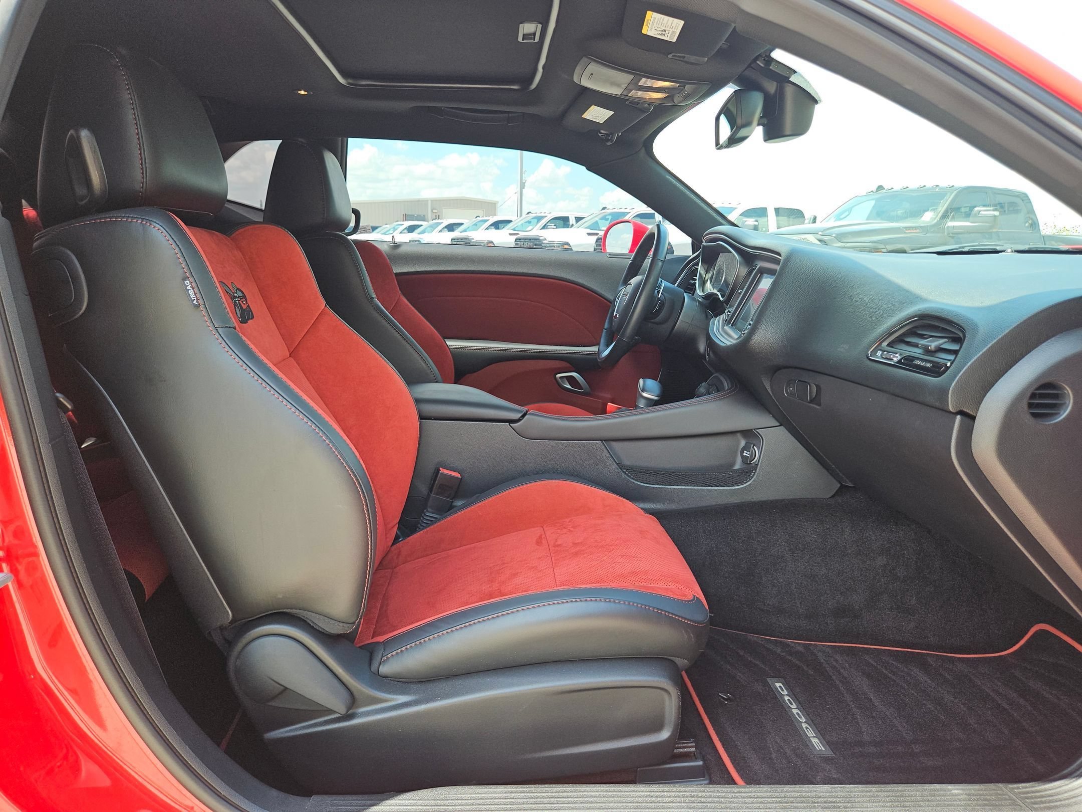 Used 2016 Torred Clearcoat Dodge 392 Hemi Scat Pack Shaker image 26