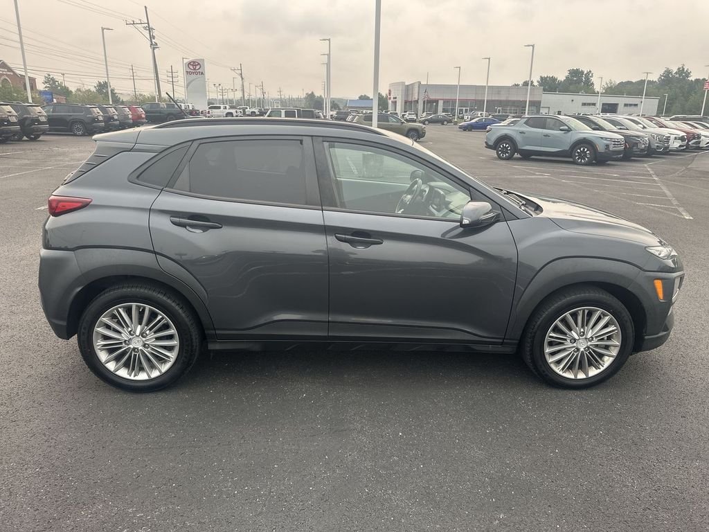 Used 2020 Gray Hyundai SEL image 9