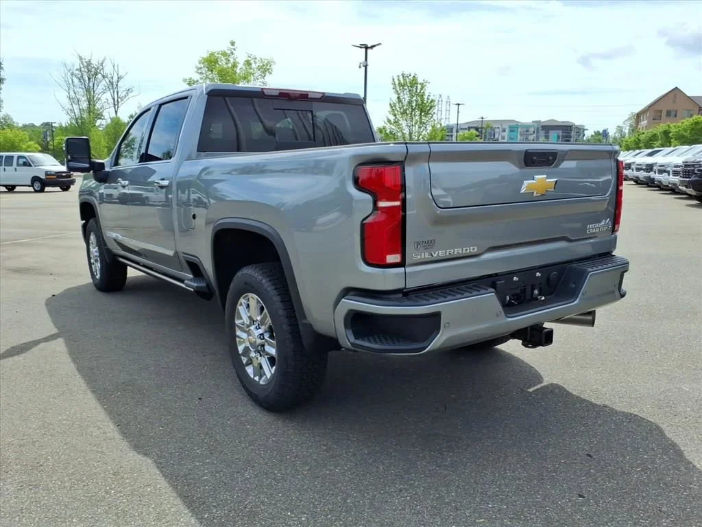 New 2026 Sterling Gray Metallic Chevrolet High Country image 31