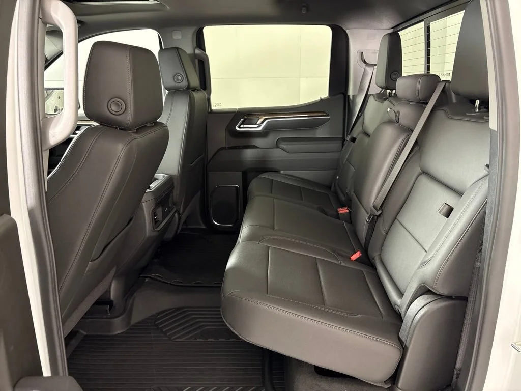 New 2026 Summit White Chevrolet LT Trail Boss image 30